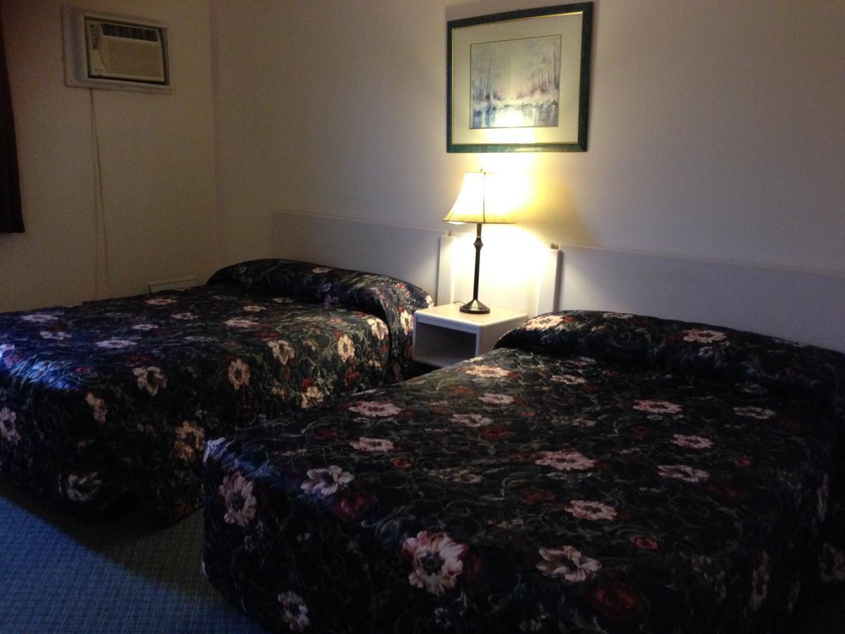 Plains Motor Inn Stettler Eksteriør bilde